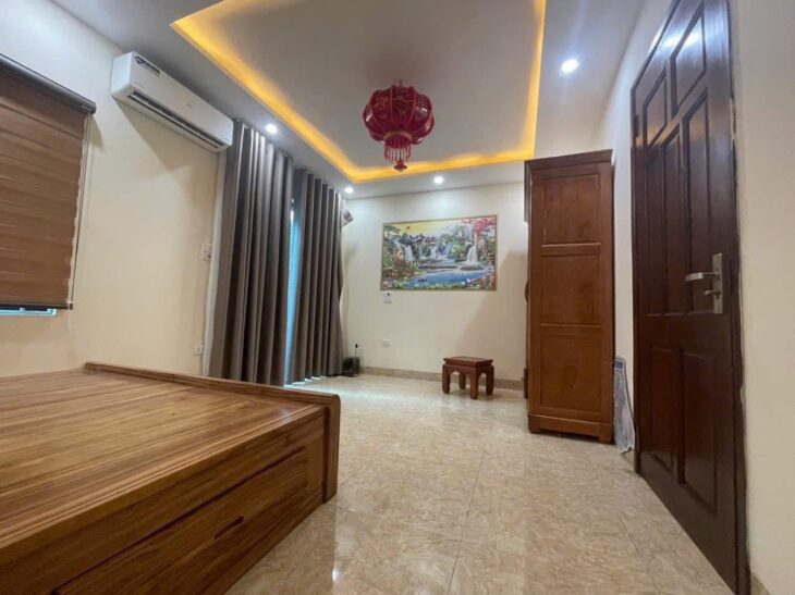 BÁN NHÀ 5 TẦNG ĐẸP – SÁT NGÃ 5 HÀ TRÌ – CHỈ 6.3 TỶ – Ở NGAY – PHÁP LÝ CHUẨN!