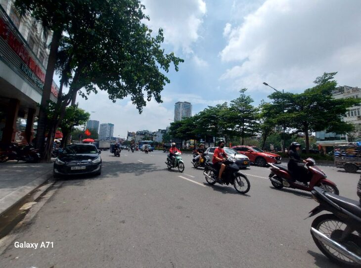 BÁN NHÀ MẶT PHỐ NGUYỄN ĐỨC CẢNH, HOÀNG MAI, 118M2, VỈA HÈ 3M, KD SẦM UẤT, VĂN PHÒNG CTY, 2 Ô TÔ