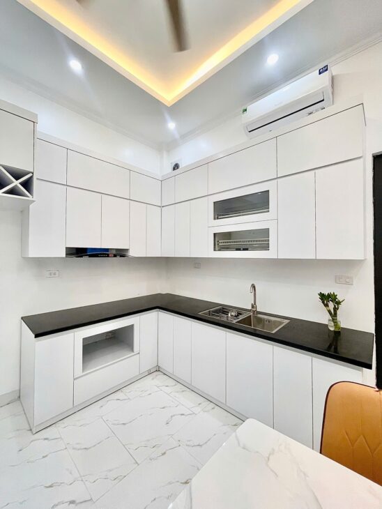 BÁN NHÀ PHÂN LÔ PHỐ THÁI HÀ, ĐỐNG ĐA, 45M2, 5T, THANG MÁY, Ô TÔ VÀO NHÀ, 2 THOÁNG TRƯỚC SAU. Ở SƯỚNG