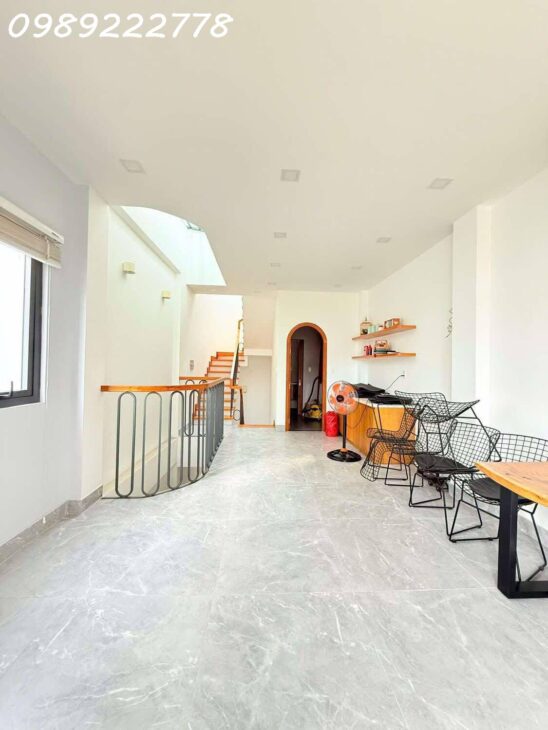 SIÊU PHẨM [#QUẬN_10]—P11 – HẺM XE HƠI – LÔ GÓC – SIÊU ĐẸP- FULL NỘI THẤT CAO CẤP- 4.2X14M – 5 TẦNG