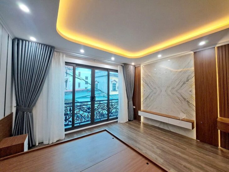 Chính chủ bán nhà 121 Thạch Bàn, Long Biên, Hà Nội.