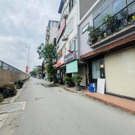 Bán nhà phố Âu Cơ – Tây Hồ, 88m2 mt khủng 7m giá chào 35,5 tỷ