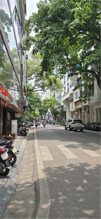 BÁN GẤP TÒA KHÁCH SẠN PHỐ BÙI THỊ XUÂN – HAI BÀ TRƯNG 118M 1 HẦM 12 NỔI 2 VỈA HÈ KINH DOANH NGÀY