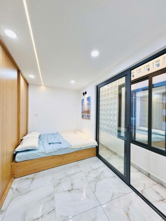 Bán Nhà HxH Phan Đăng Lưu 3 Tầng Chỉ Hơn 3 Tỉ