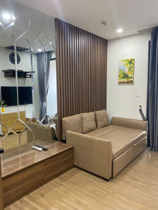Bán căn hộ 2 ngủ Ecopark tầng 6, view sông, full nội thất cao cấp, đang cho thuê 8tr/tháng – giá