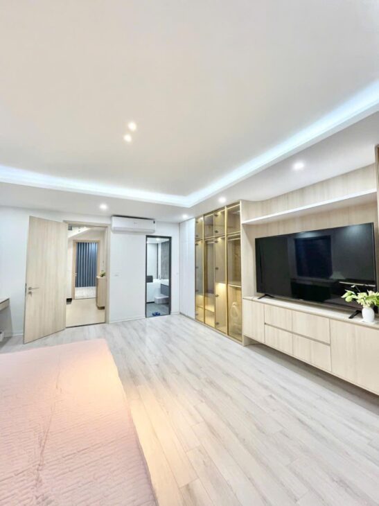 PHÂN LÔ NGUYỄN KHANG???? DT 66M2????MT 4.2M???? 18 TỶ????Ô TÔ VÀO NHÀ????1 BƯỚC RA PHỐ????KINH DOANH TỐT