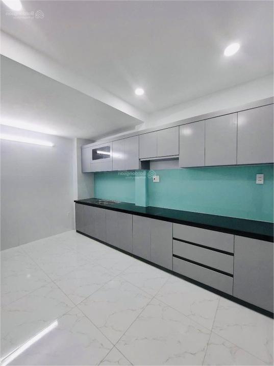 ???? Bán nhà mới CMT8, Q.10, giá rẻ 7.x tỷ!