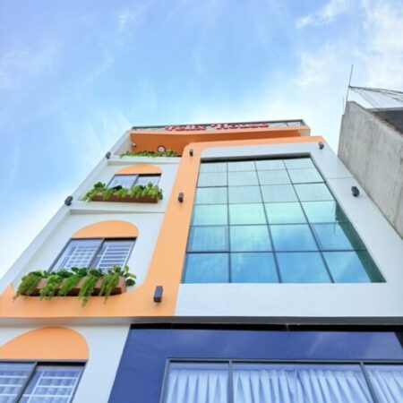 BÁN NHÀ – 137M2 – 5 TẦNG – TÂN BÌNH – GẦN SÂN BAY – DÒNG TIỀN 90 TRIỆU – CHỈ 18.8 TỈ