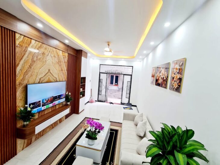 Bán nhà đẹp Văn Phú ngõ thông thoáng 2 ô tô tránh 4 tầng 59m2, tặng toàn bộ nội thất cao cấp giá