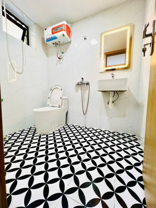 ????Tầng 2 TT Nguyễn Khánh Toàn 65m 2PN riêng, Nội thất đẹp, Ô tô vòng quanh, 3.98 Tỷ