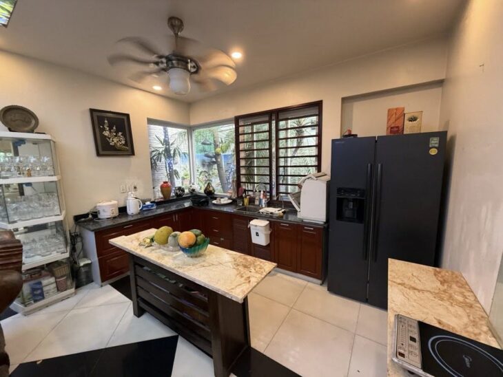 Bán nhà Quang Trung Hà Đông 4 Tầng Vị Trí Đẹp Kinh Doanh Đỉnh Ô tô đỗ 75m2 giá chỉ 12,5Tỷ