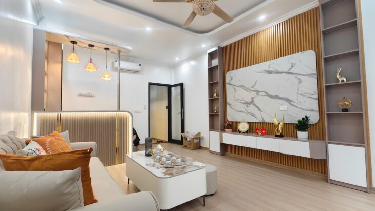 NHÀ ĐẸP Ở NGAY PHỐ THÁI HÀ – 45M x 5T THANG MÁY – GARA Ô TÔ – KINH DOANH – CHỈ HƠN 16 TỶ