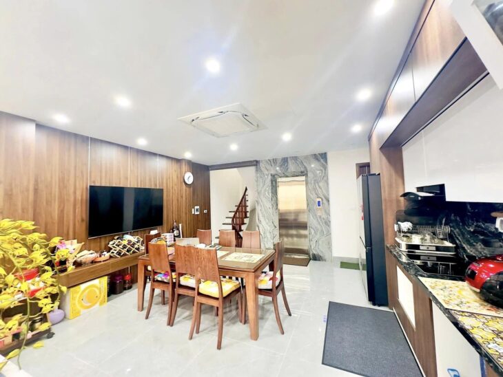 Bán nhà LẠC LONG QUÂN oto tránh thangmáy – kinh doanh –văn phòng- 95 M 6tầng 27.2 tỷ