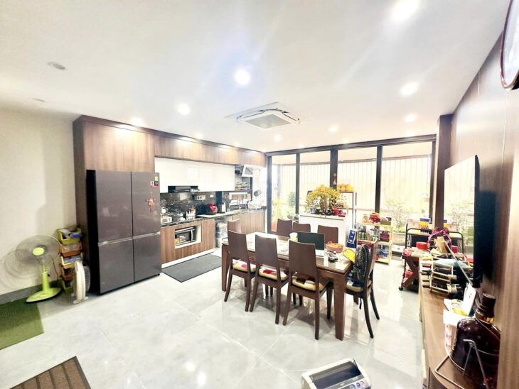 Bán nhà LẠC LONG QUÂN oto tránh thangmáy – kinh doanh –văn phòng- 95 M 6tầng 27.2 tỷ