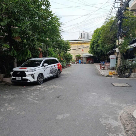 NHÀ 60M2, 3 TẦNG,HẺM XE HƠI 8M GẦN CẦU CHÀ VÀ QUẬN 8, TẶNG FULL NỘI THẤT, NHỈNH 6 TỶ