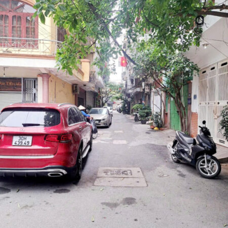 BÁN NHÀ PHỐ NGUYÊN HỒNG – 93M² – VỊ TRÍ ĐẸP – Ô TÔ TRÁNH – KINH DOANH – GIÁ CHỈ 25 TỶ