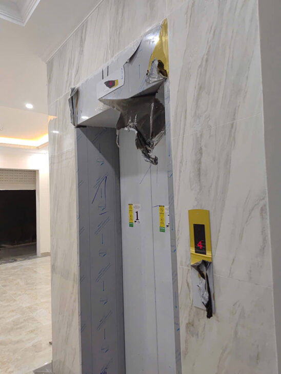 Chính chủ bán gấp nhà mới thang máy, ngõ ô tô, Ngô Thì Sĩ, Hà Đông. DT: 45m2 – 5 tầng. giá 10,3