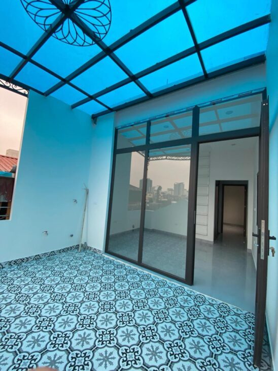 PHÂN LÔ Ô TÔ – Ở, KINH DOANH – THANG MÁY, 2 THOÁNG 41M2*5T NHỈNH 17 TỶ- NHÀ ĐẸP TT CẦU GIẤY