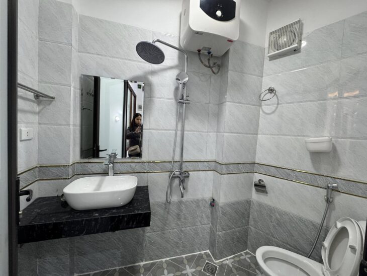 BÁN NHÀ PHỐ HẠ ĐÌNH – KINH DOANH – NGÕ THÔNG DT 35M, 6T, MT 3,9M GIÁ 7,5 TỶ