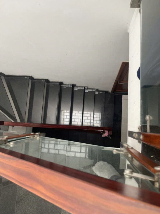 Nhà đẹp HXH TX33 gần UBND P.Thạnh Xuân cần bán nhanh 51m2, trệt 1 lửng 2 lầu, 4PN hơn 4Tỷ