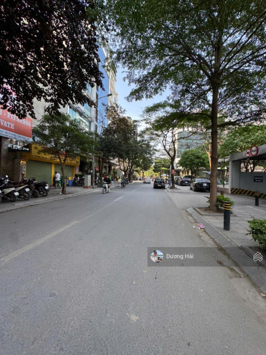 Bán nhà riêng tại Phố Nghĩa Đô – Cầu Giấy 70m Mt 15m – Lô Góc Hàng Xóm Starlake – Ô tô Vỉa Hè