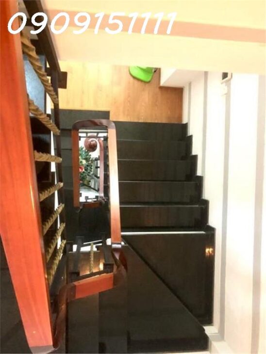 SIÊU PHẨM BIỆT THỰ MINI- 3 TẦNG NGAY HUỲNH TẤN PHÁT, QUẬN 7- 130M2- CHỈ NHỈNH 6 TỶ