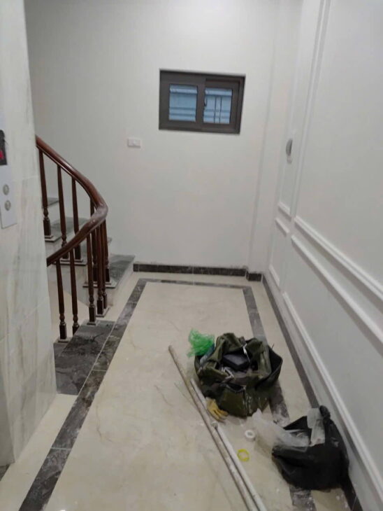 Chính chủ bán gấp nhà mới thang máy, ngõ ô tô, Ngô Thì Sĩ, Hà Đông. DT: 45m2 – 5 tầng. giá 10,3