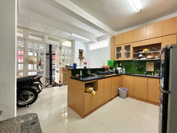 Bán Nhà Khu Phan Xích Long 40m2, 5 Tầng Nhỉnh 6 Tỉ