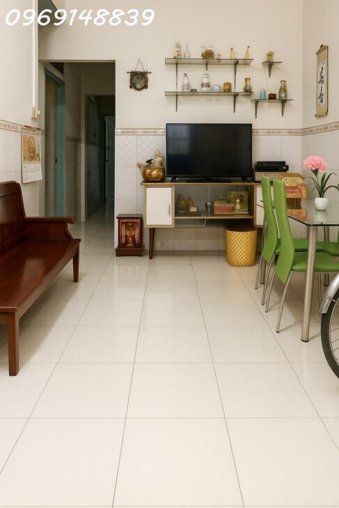 CHÍNH CHỦ BÁN GẤP NHÀ HẺM Ô TÔ NGUYỄN VĂN QUÁ