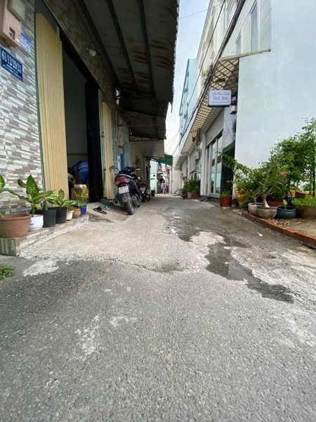 Tài chính hạn chế! sở hữu ngay nhà Thạnh Xuân nhỏ xinh, dễ mua, thuận tiện làm ăn sinh sống