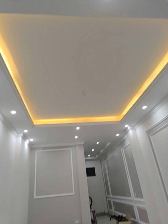 Chính chủ bán gấp nhà mới thang máy, ngõ ô tô, Ngô Thì Sĩ, Hà Đông. DT: 45m2 – 5 tầng. giá 10,3