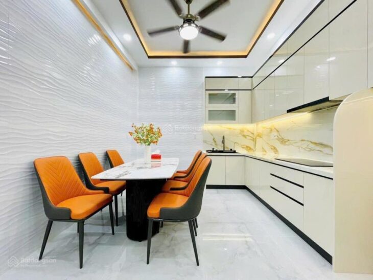 ???? Bán nhà Ngô Gia Tự, Q.10, thiết kế hiện đại, 8.x tỷ!