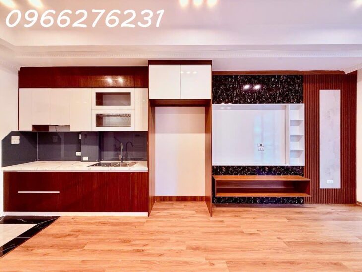 CẦN TÌM KHÁCH SN82- HOÀNG CẦU – 7 TẦNG THANG MÁY – Ô TÔ DỪNG ĐỖ – GẦN HỒ 13,8 TỶ