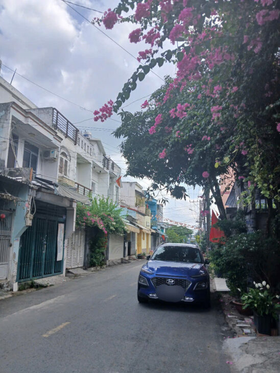 BÁN NHÀ Hóc Môn 48m2, 2PN, 2WC, giá 3.2 tỷ