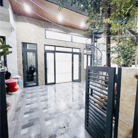 ???? Bán nhà CMT8, Q.10, nở hậu hẻm sạch, nhỉnh 8.x tỷ!