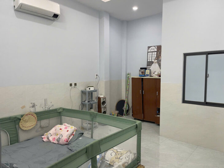 Nhà mới vào ở ngay – 62M², HẺM XE HƠI, gần Công viên Làng Hoa, chỉ 5.69 tỷ TL!