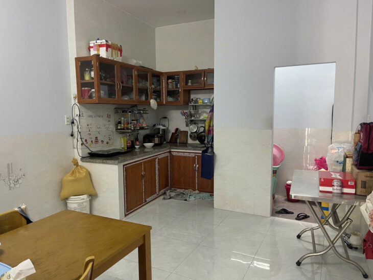 Nhà mới vào ở ngay – 62M², HẺM XE HƠI, gần Công viên Làng Hoa, chỉ 5.69 tỷ TL!