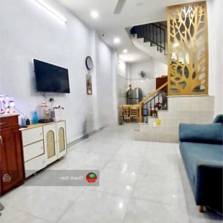 ???? Bán nhà hẻm 4m Lý Thái Tổ, Q.10, sát MT, 8.x tỷ!