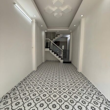 KHÓ TIN QUÁ, MT chợ Phạm Văn Bạch, 43m2, 3 tầng, 4.85 tỷ TL 0964364745