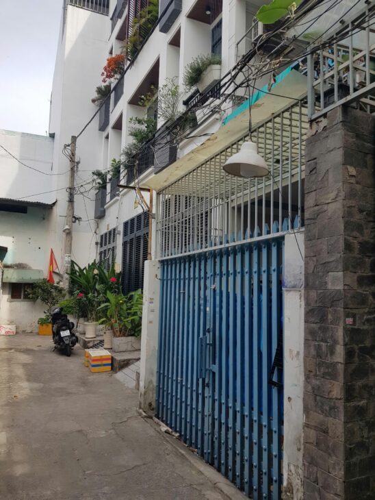 Bán Nhà khu chợ Phạm Văn Bạch, 40m2, 2 tầng, 4.2 tỷ TL 0964364745