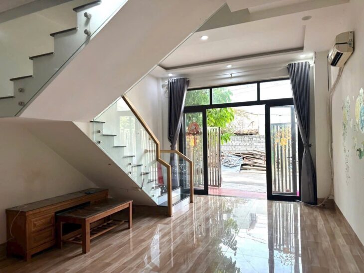 Bán nhà 3 tầng kiên cố đường Nguyễn Đình – gần biển Phạm Văn Đồng – đầu tư chỉ 6.1 tỷ