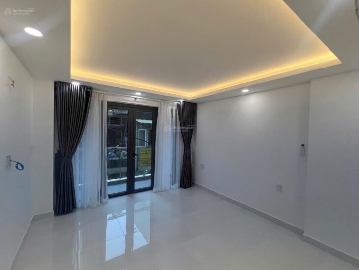 Bán nhà Lê Hồng Phong, Q.10, 50m², nở hậu, 8,x tỷ