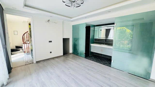 BÁN NHÀ PHỐ THÁI HÀ, ĐỐNG ĐA, 40M2, 6T, THANG MÁY, Ô TÔ ĐỖ CỔNG, VỪA Ở VỪA KINH DOANH TUYỆT VỜI –