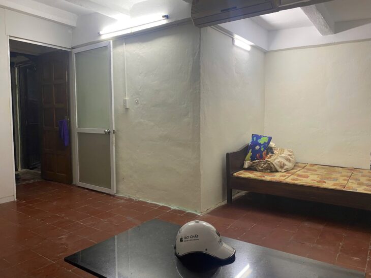Cho thuê căn hộ Tập thể ngõ ô tô Phố Cát Linh, DTSD 75m2, 3 ngủ, 7 triệu ở hộ gia đình