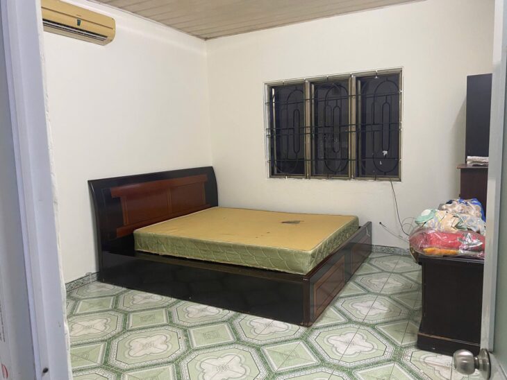 Cho thuê căn hộ Tập thể ngõ ô tô Phố Cát Linh, DTSD 75m2, 3 ngủ, 7 triệu ở hộ gia đình