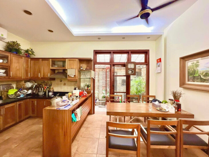 BÁN BIỆT THỰ VĨNH PHÚC, BA ĐÌNH – 122M² – MT 7M – VỈA HÈ Ô TÔ TRÁNH – KINH DOANH – 30 TỶ