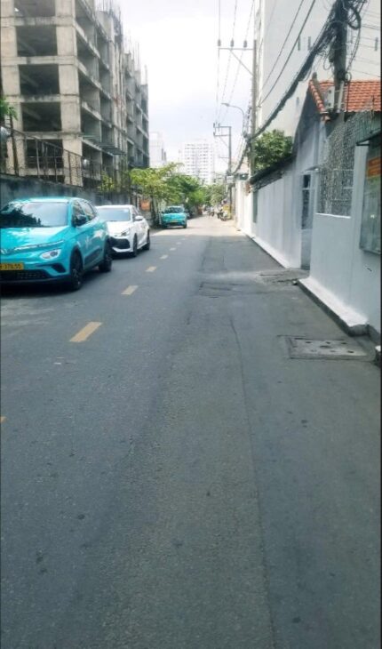 Bán nhà mặt tiền 7 tầng, 1882m2 sàn, dòng tiền 6 tỷ/năm – Hòa Thạnh- Tân Phú giá chỉ hơn 78 tỷ