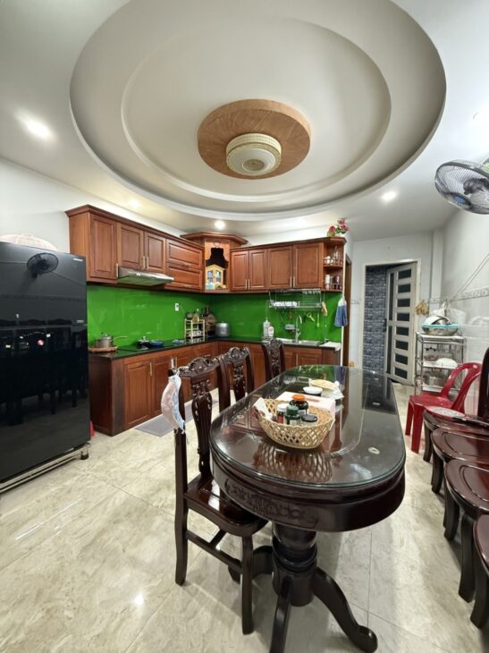 Nhà Đẹp 64m² – 4PN – Xe Hơi Tới Cửa – Giá Tốt Ngất Ngây! Chính Chủ Bán Nhà Xây Kỹ – Full Nội