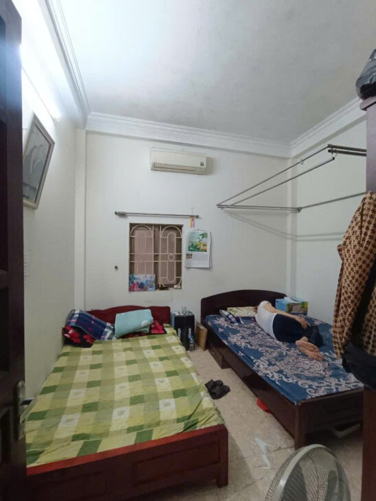 BÁN NHÀ KIM GIANG – GẦN PHỐ – Diện tích 38m2 4 tầng mặt tiền 3.7m Giá 7.9 tỷ