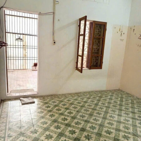 NGÕ Ô TÔ HOÀNG QUỐC VIỆT KINH DOANH.Diện Tích 52m2 3 tầng MT 4.1m Giá 18 tỷ